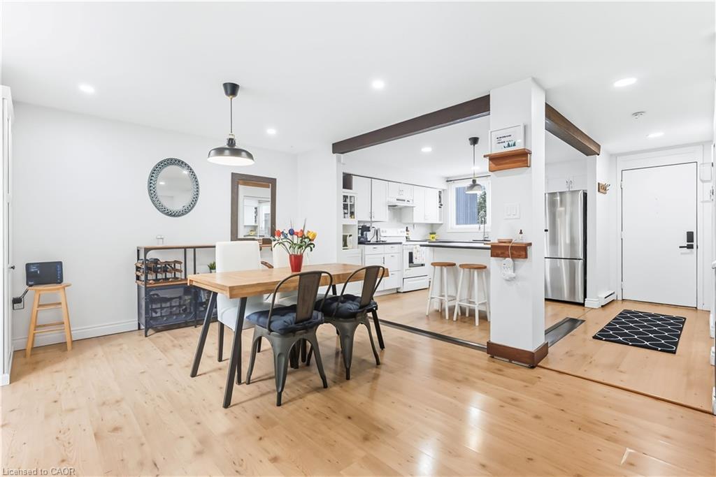 B56-25 Britten Close, Hamilton, ON - Indoor Photo Showing Other Room