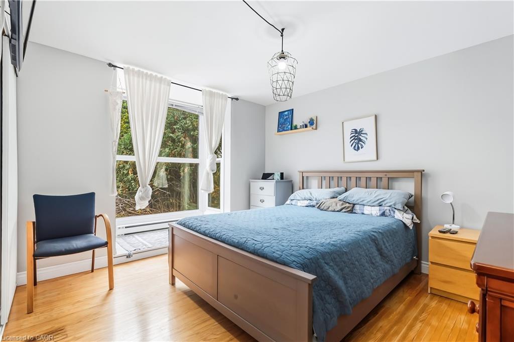 B56-25 Britten Close, Hamilton, ON - Indoor Photo Showing Bedroom