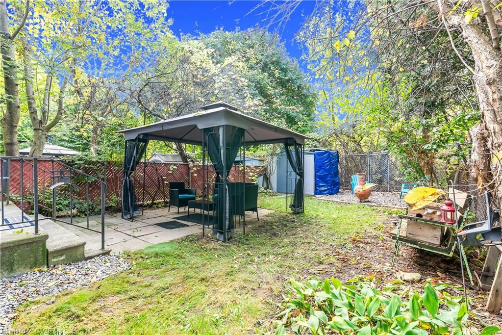 B56-25 Britten Close, Hamilton, ON - Outdoor