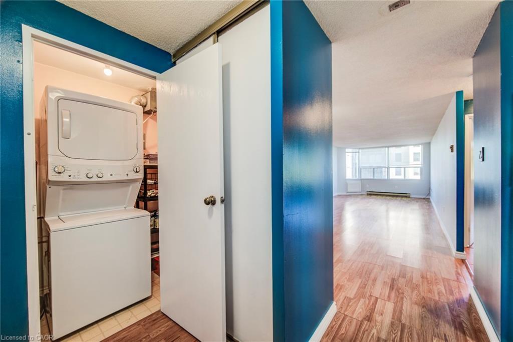 811-55 Green Valley Drive, Kitchener, ON - Indoor Photo Showing Laundry Room