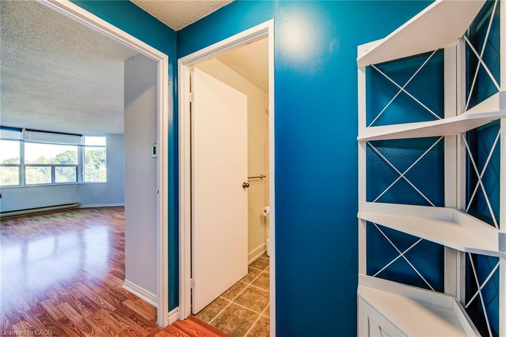 811-55 Green Valley Drive, Kitchener, ON - Indoor Photo Showing Other Room