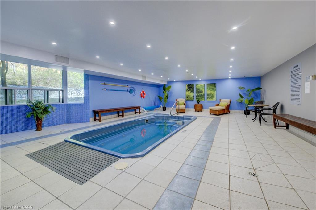 811-55 Green Valley Drive, Kitchener, ON - Indoor Photo Showing Other Room With In Ground Pool