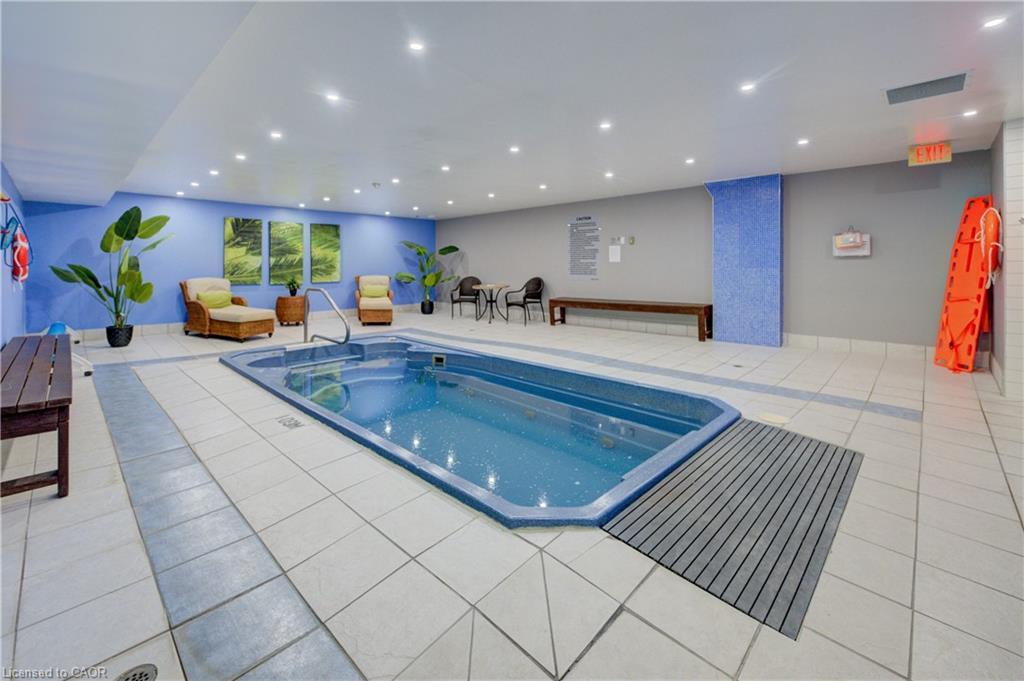 811-55 Green Valley Drive, Kitchener, ON - Indoor Photo Showing Other Room With In Ground Pool