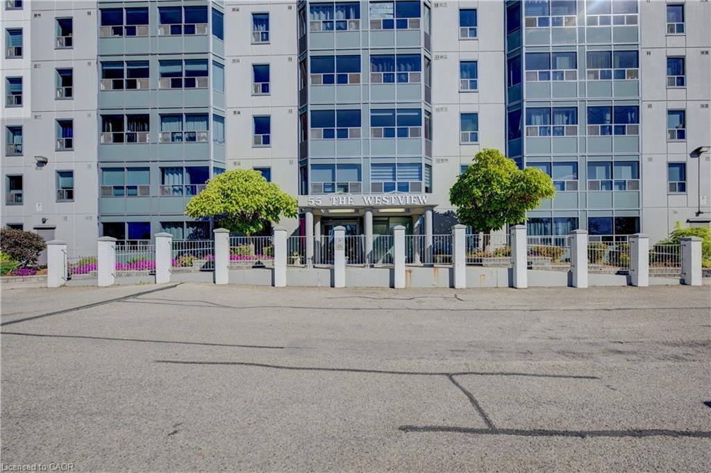 811-55 Green Valley Drive, Kitchener, ON - Outdoor With Facade