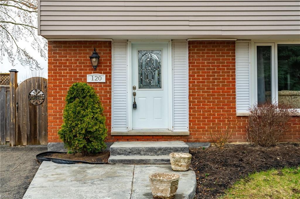 120 Chilton Drive, Stoney Creek, ON - Outdoor With Exterior