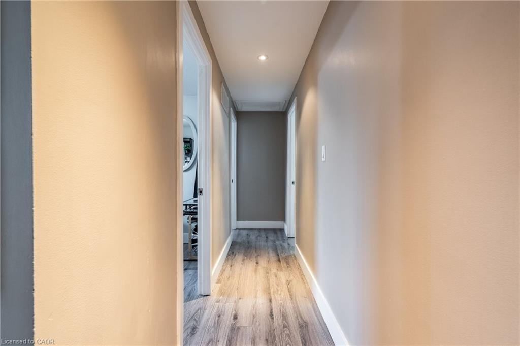 120 Chilton Drive, Stoney Creek, ON - Indoor Photo Showing Other Room