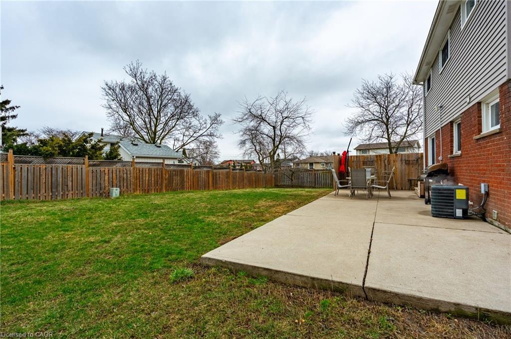 120 Chilton Drive, Stoney Creek, ON - Outdoor With Backyard