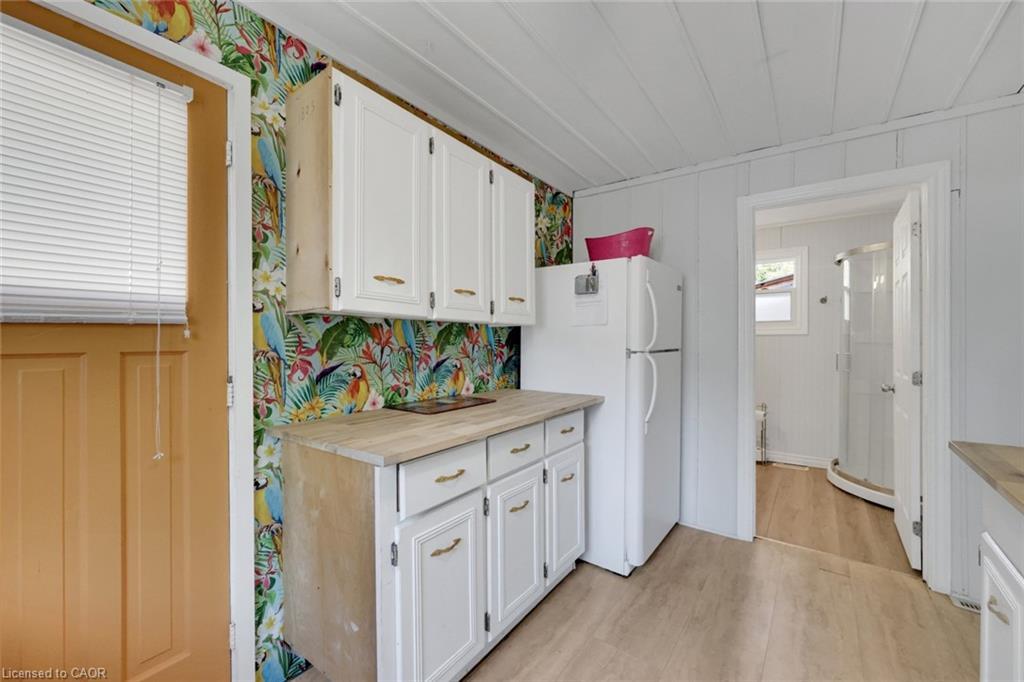 11 Snooks Drive, Turkey Point, ON - Indoor Photo Showing Other Room