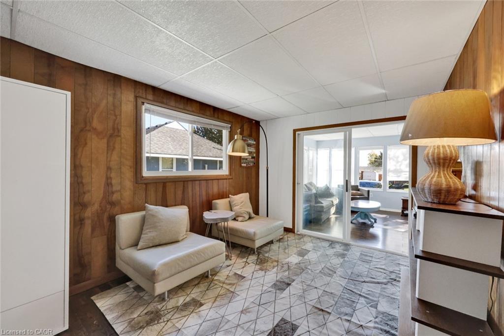 11 Snooks Drive, Turkey Point, ON - Indoor Photo Showing Other Room