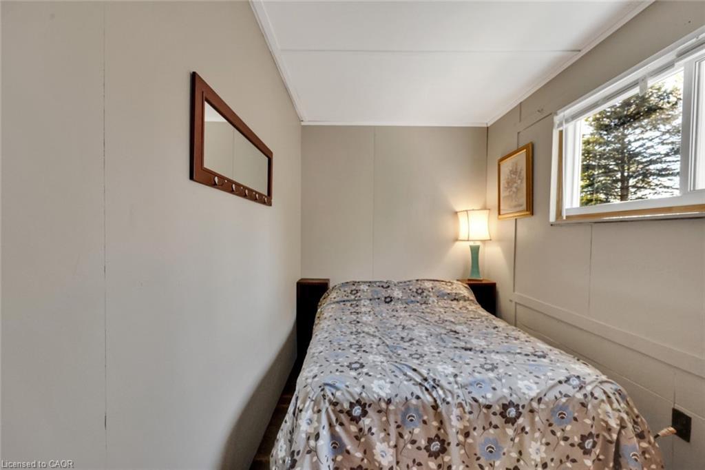 11 Snooks Drive, Turkey Point, ON - Indoor Photo Showing Bedroom