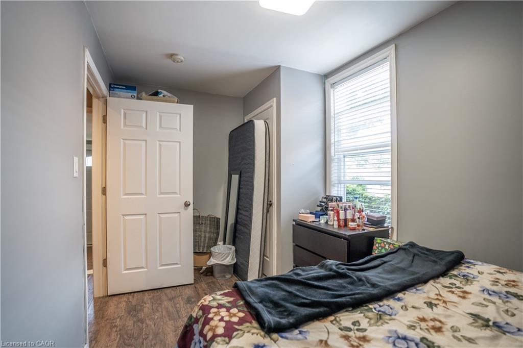 165 Emerald Street N, Hamilton, ON - Indoor Photo Showing Bedroom