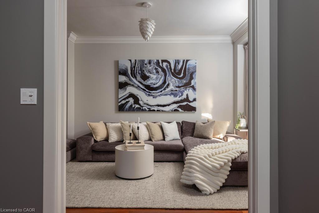 40 Stanley Avenue, Hamilton, ON - Indoor