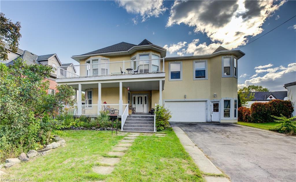 7 Robinson Street S, Grimsby, ON - Outdoor With Facade