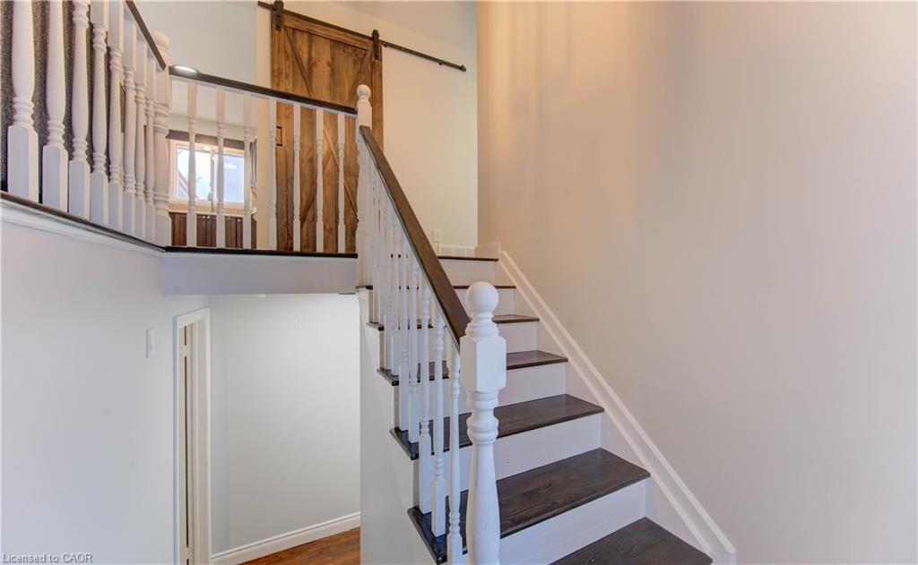 194 Limpert Avenue, Cambridge, ON - Indoor Photo Showing Other Room