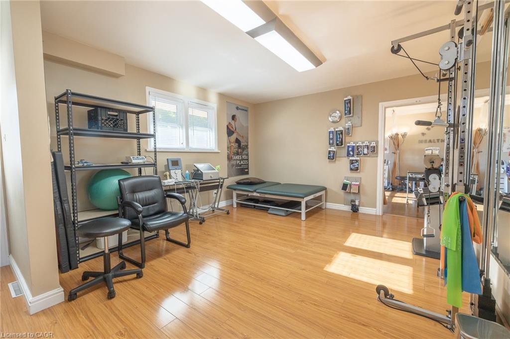 11 Belmont Avenue W, Kitchener, ON - Indoor