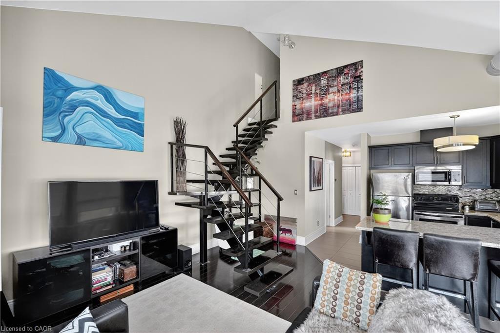 404-80 King William Street, Hamilton, ON - Indoor Photo Showing Other Room