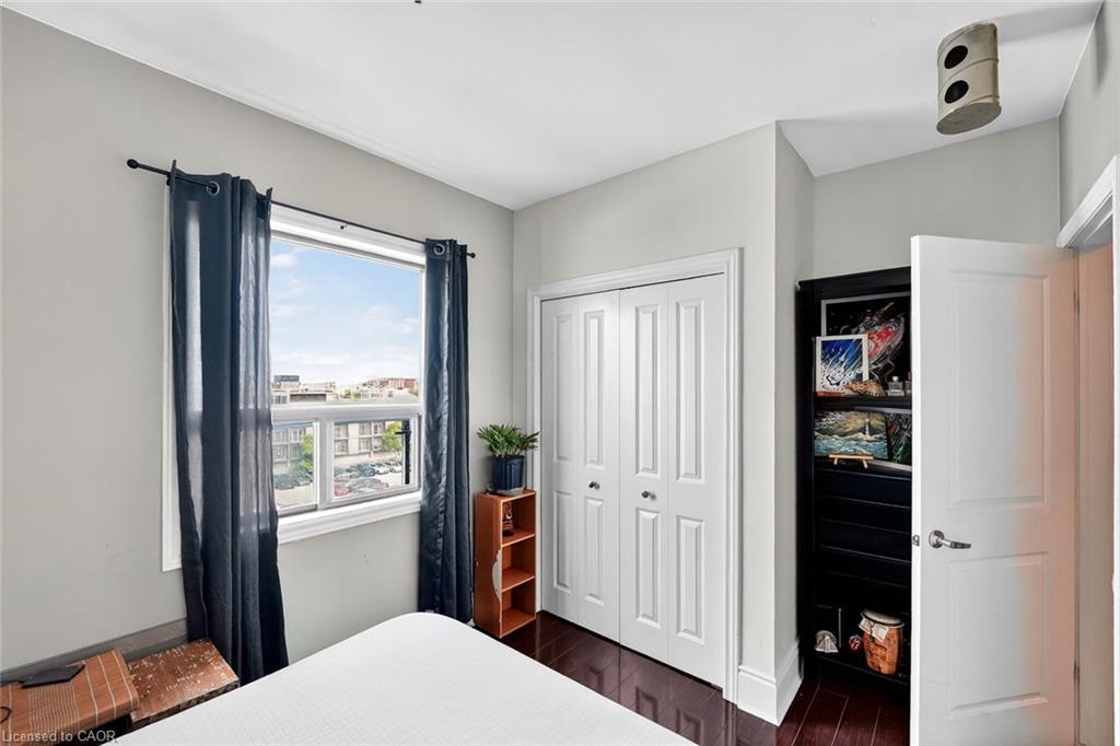 404-80 King William Street, Hamilton, ON - Indoor Photo Showing Bedroom