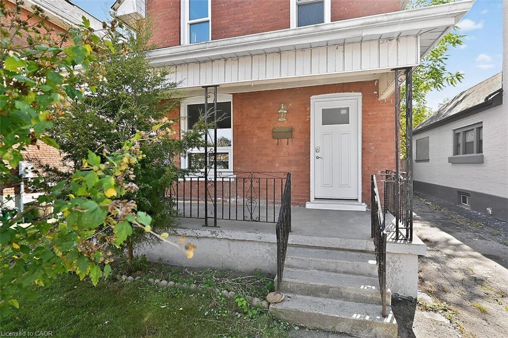 509 Colborne Street, Brantford, ON - Outdoor