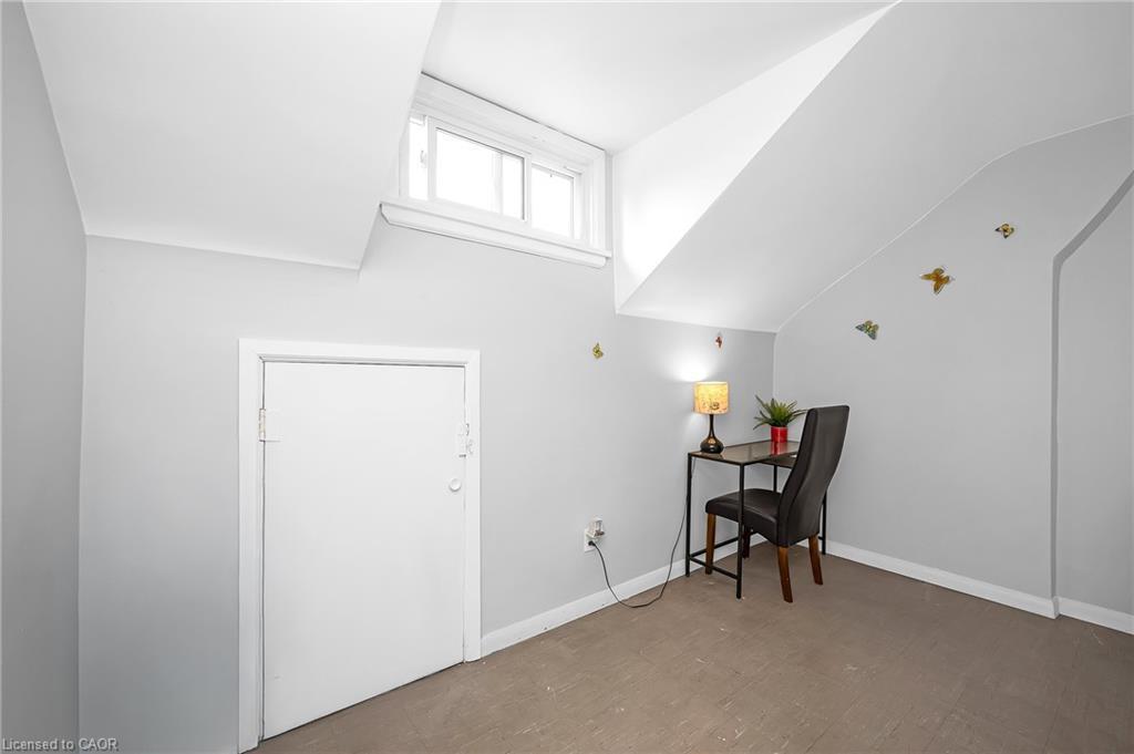 127 East Avenue N, Hamilton, ON - Indoor Photo Showing Other Room