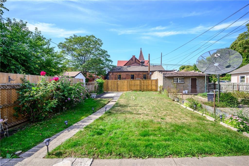 127 East Avenue N, Hamilton, ON - Outdoor