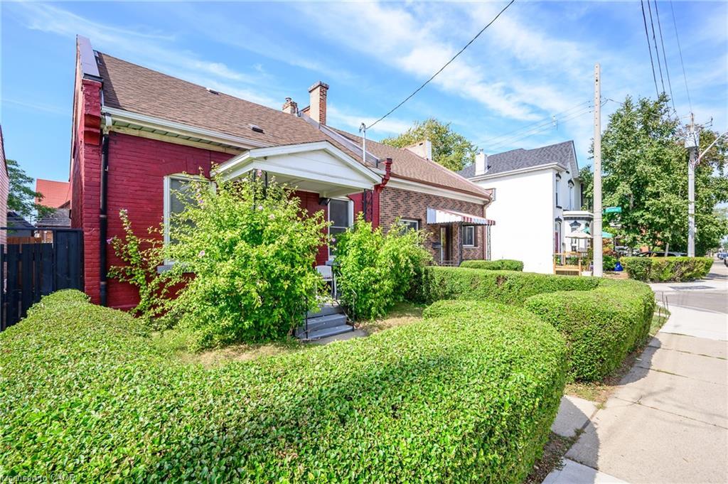 127 East Avenue N, Hamilton, ON - Outdoor