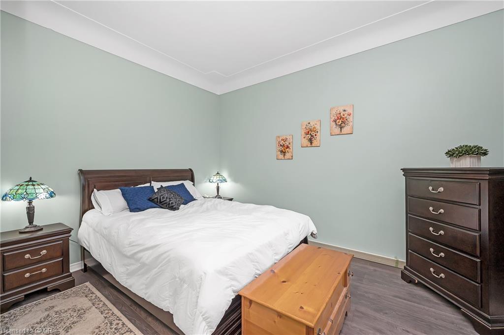 127 East Avenue N, Hamilton, ON - Indoor Photo Showing Bedroom
