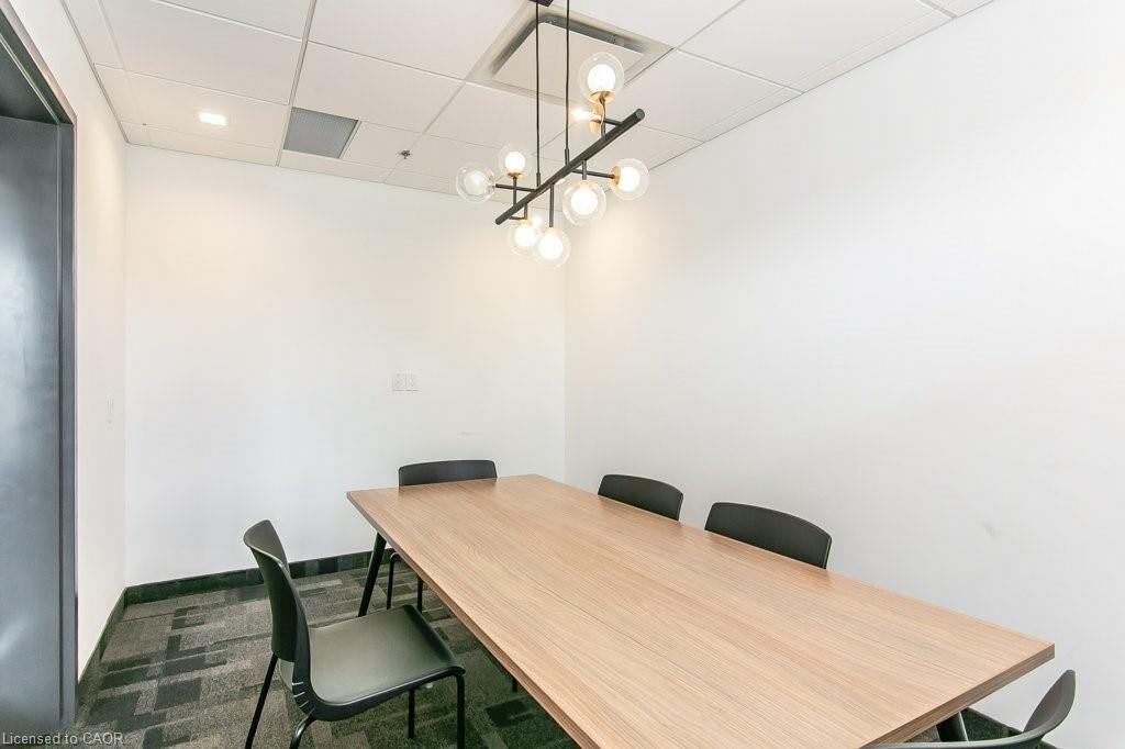 102-251 Northfield Drive E, Waterloo, ON - Indoor Photo Showing Other Room