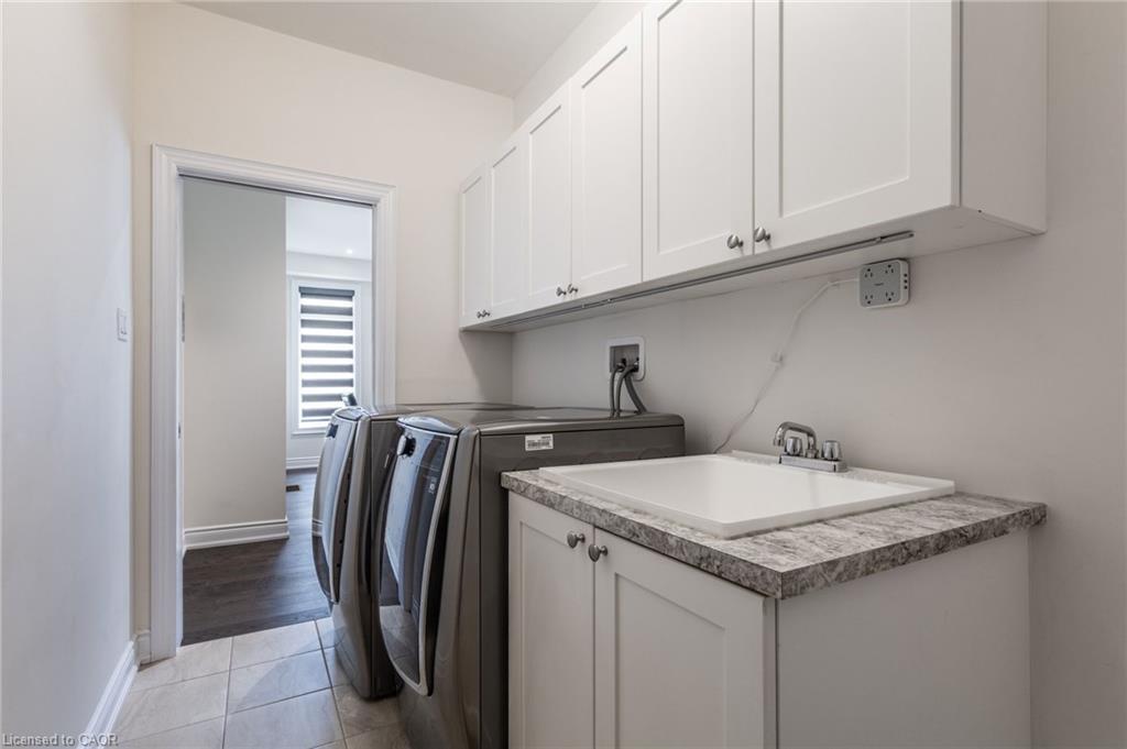 64 Elysian Fields Circle, Brampton, ON - Indoor Photo Showing Laundry Room