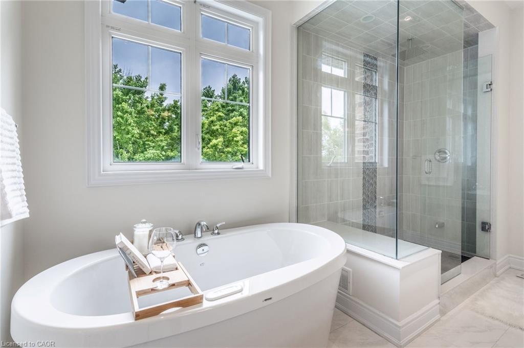 64 Elysian Fields Circle, Brampton, ON - Indoor Photo Showing Bathroom