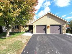 8 Simon Court Waterford, ON N0E 1Y0