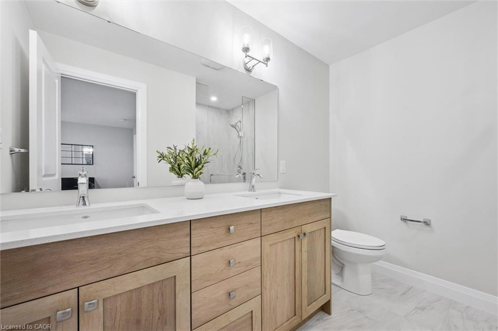 127 Catherine Street, New Hamburg, ON - Indoor Photo Showing Bathroom