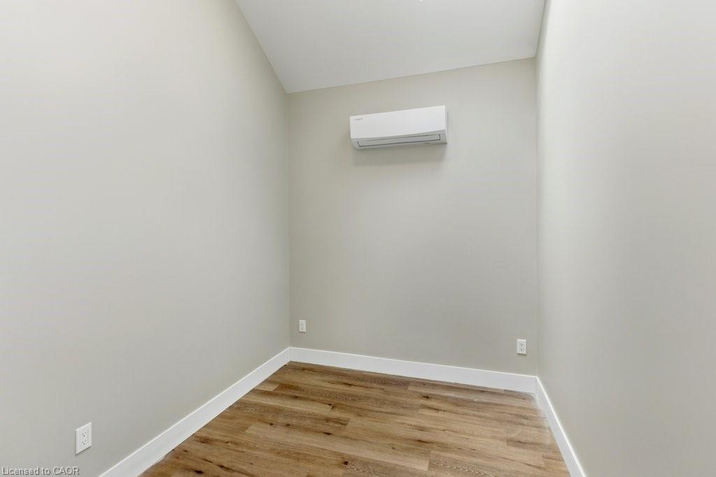 111 Mcalpine Avenue S, Welland, ON