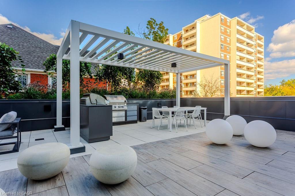 1207-370 Martha Street, Burlington, ON - Outdoor With Deck Patio Veranda