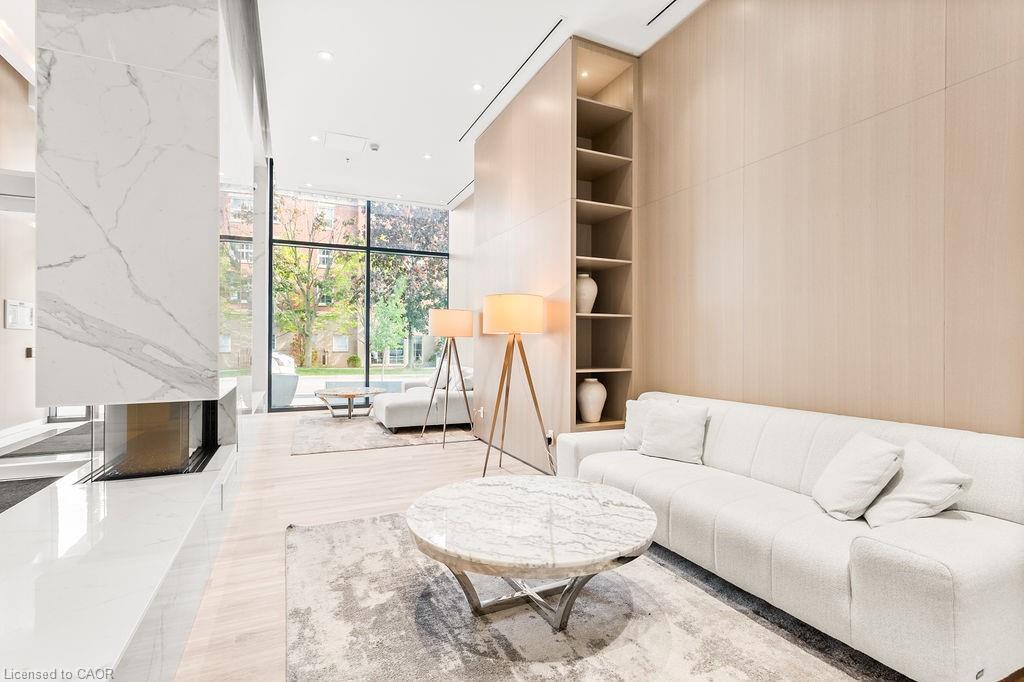 1207-370 Martha Street, Burlington, ON - Indoor