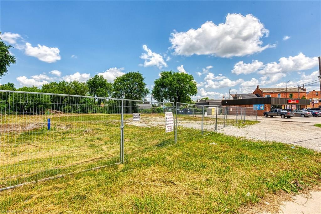 4 Talbot Street W, Jarvis, ON