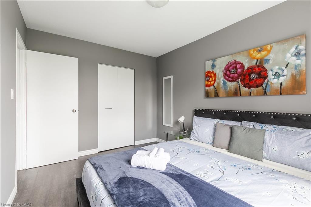 41-2322 King Street E, Hamilton, ON - Indoor Photo Showing Bedroom