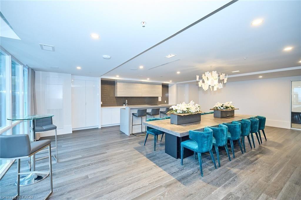 439-16 Concord Place, Grimsby, ON - Indoor