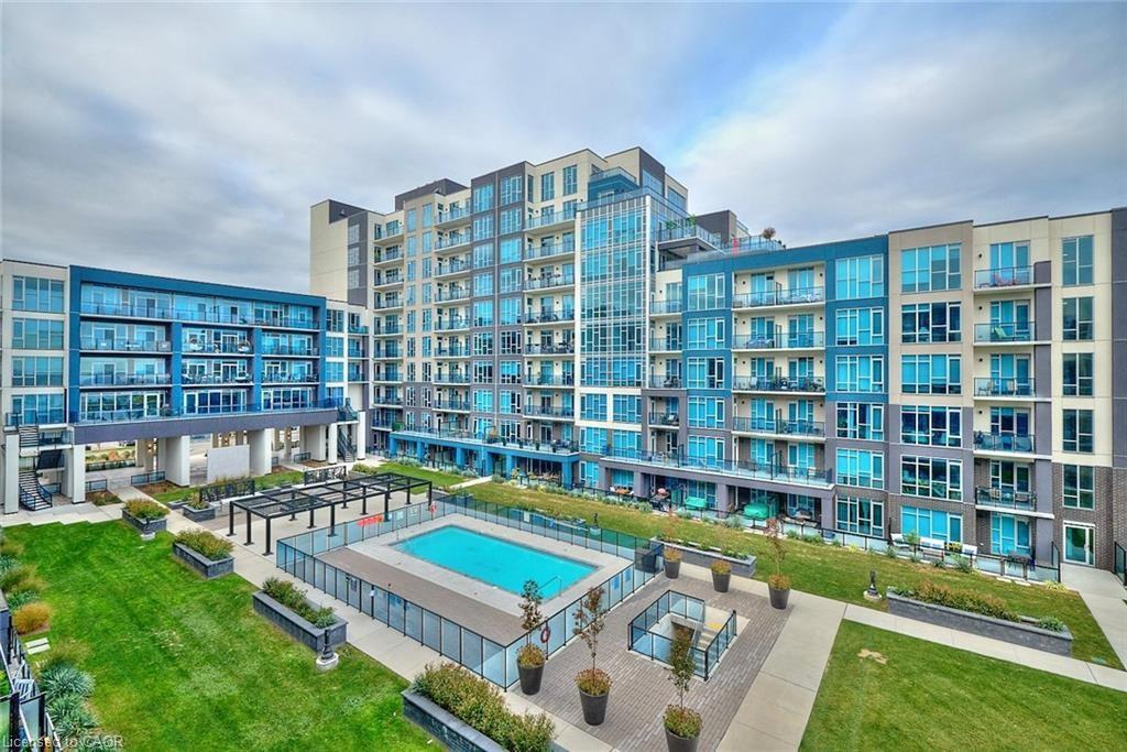 439-16 Concord Place, Grimsby, ON - Outdoor With Facade