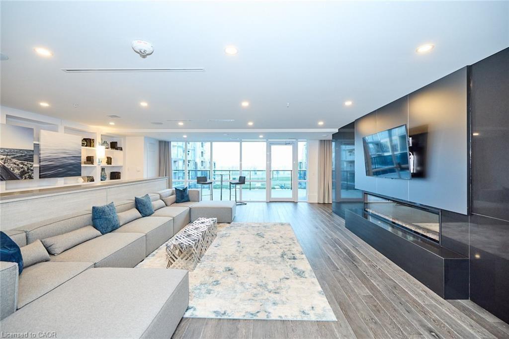 439-16 Concord Place, Grimsby, ON - Indoor