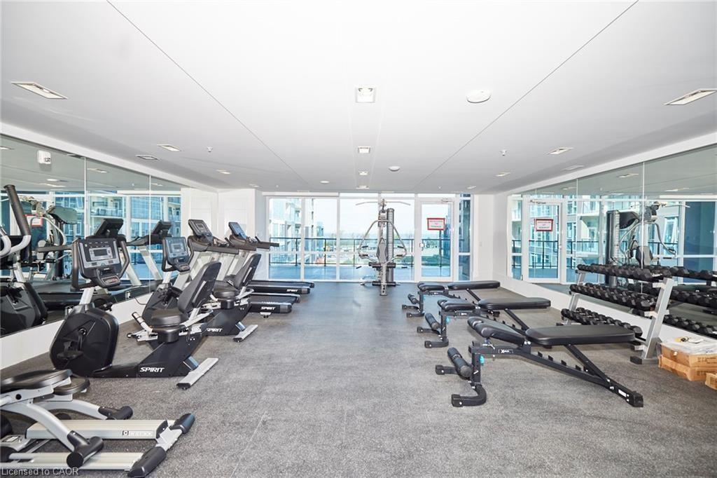 439-16 Concord Place, Grimsby, ON - Indoor Photo Showing Gym Room