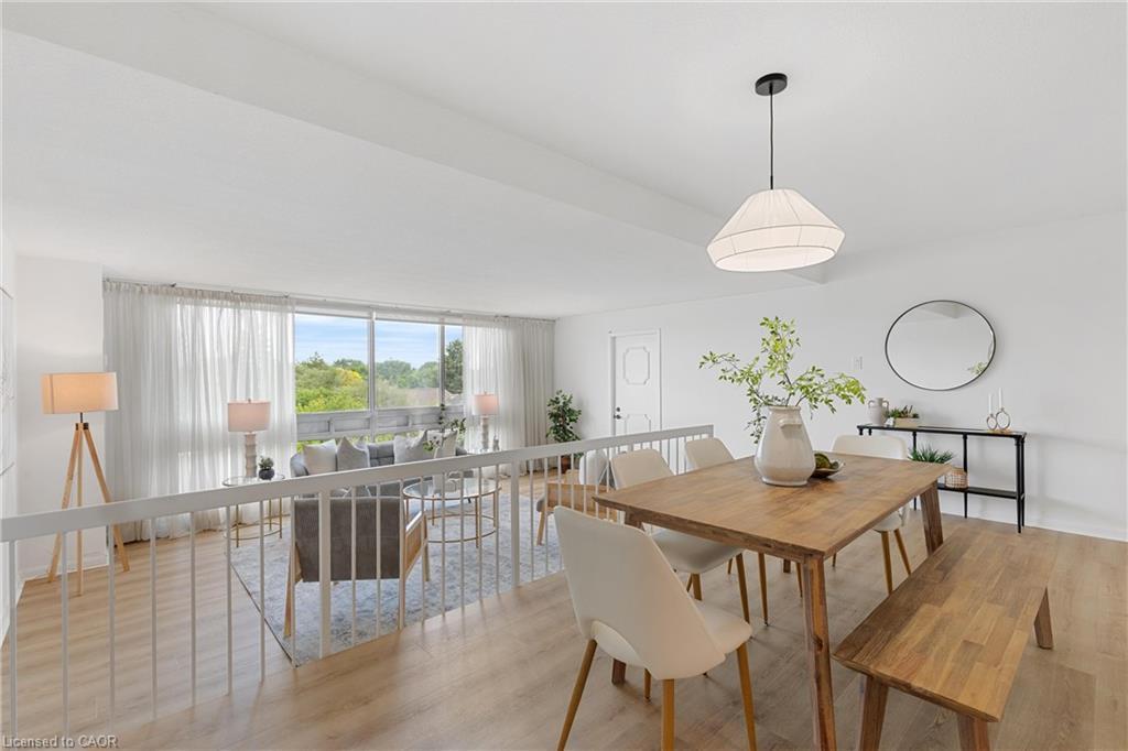 604-2185 Marine Drive, Oakville, ON - Indoor Photo Showing Dining Room