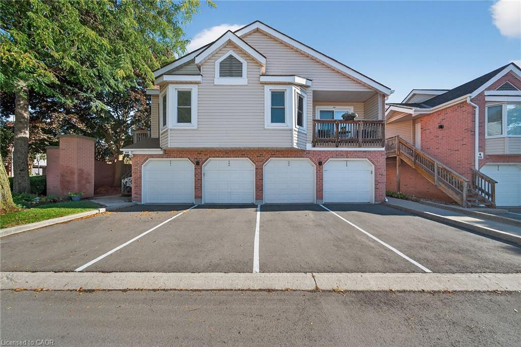 301-1210 Thorpe Road, Burlington, ON - Outdoor With Balcony