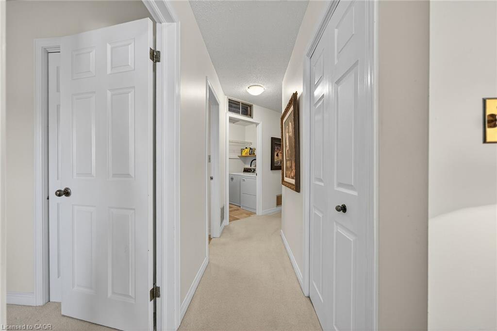 301-1210 Thorpe Road, Burlington, ON - Indoor Photo Showing Other Room