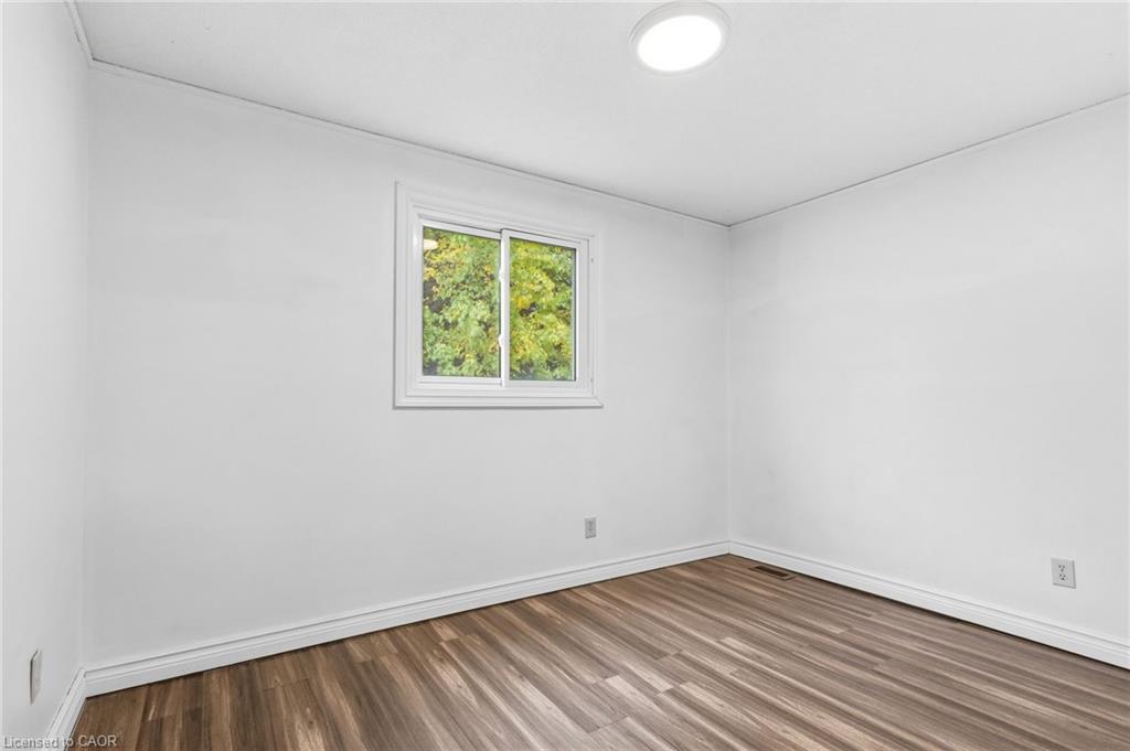 26 October Place, Brantford, ON - Indoor Photo Showing Other Room