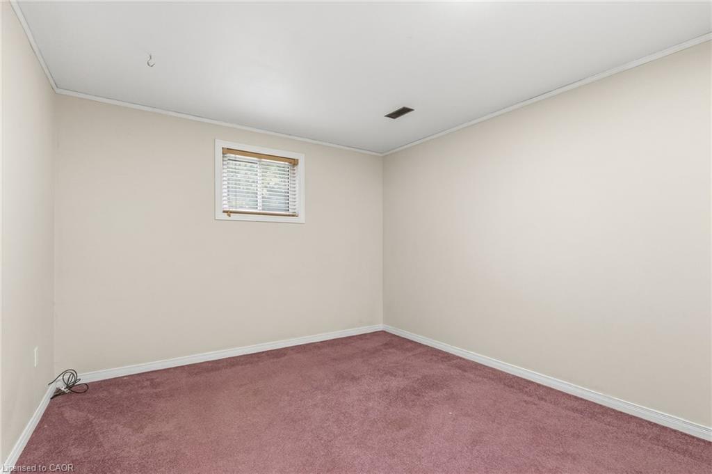 26 October Place, Brantford, ON - Indoor Photo Showing Other Room