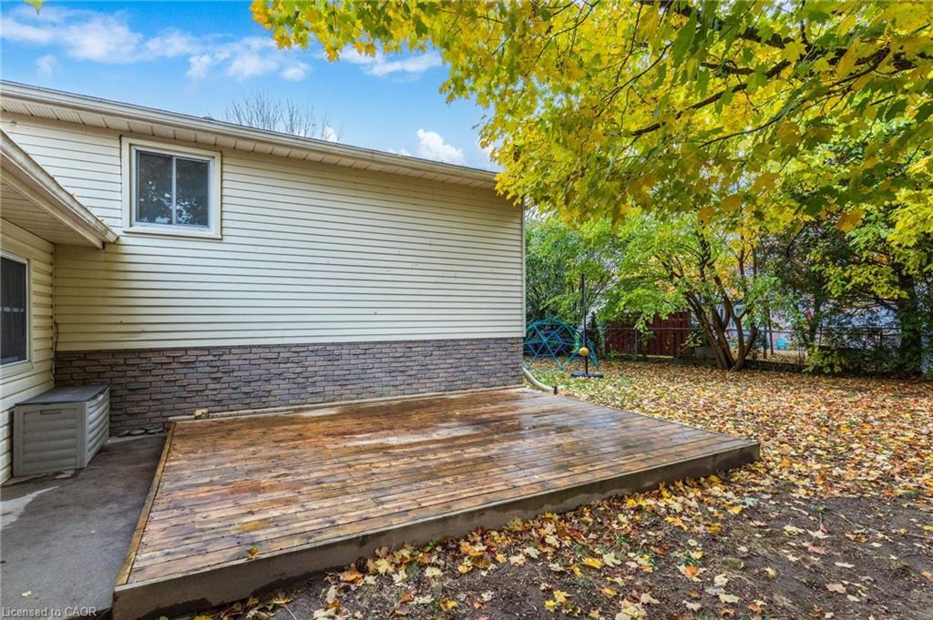 26 October Place, Brantford, ON - Outdoor