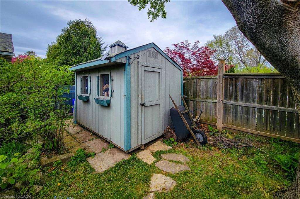 5322 Windermere Drive, Burlington, ON - Outdoor