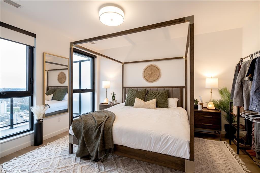 1814-181 King Street S, Waterloo, ON - Indoor Photo Showing Bedroom