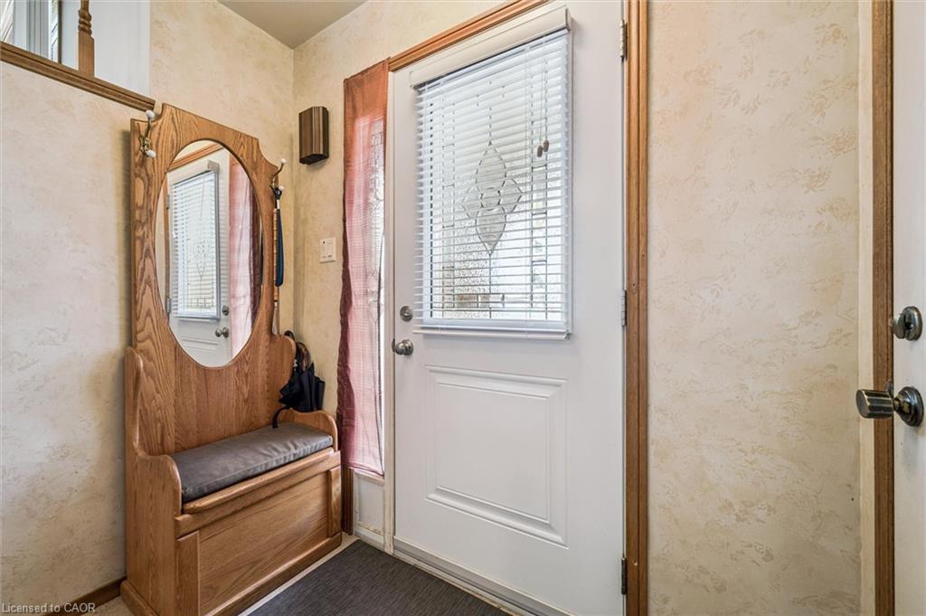 162 The Country Way, Kitchener, ON - Indoor Photo Showing Other Room