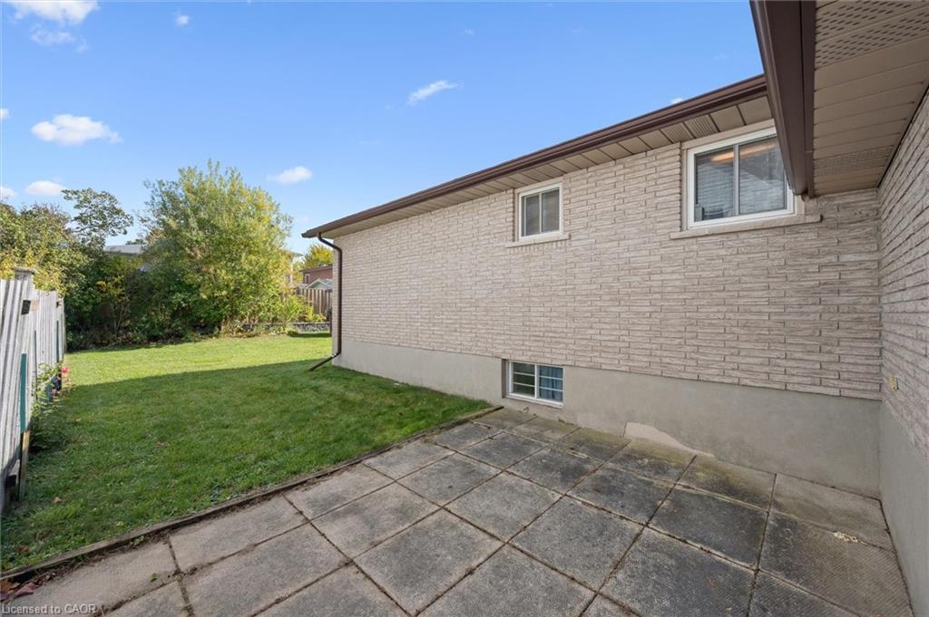 162 The Country Way, Kitchener, ON - Outdoor With Exterior